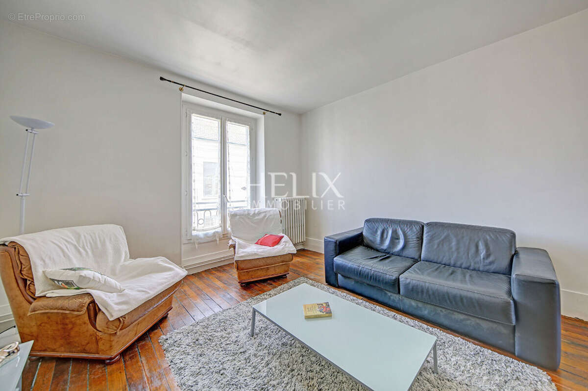 Appartement traversant 2 pièces beaux volumes à 5 mn du RER A Saint Germain en en Laye - photo 11