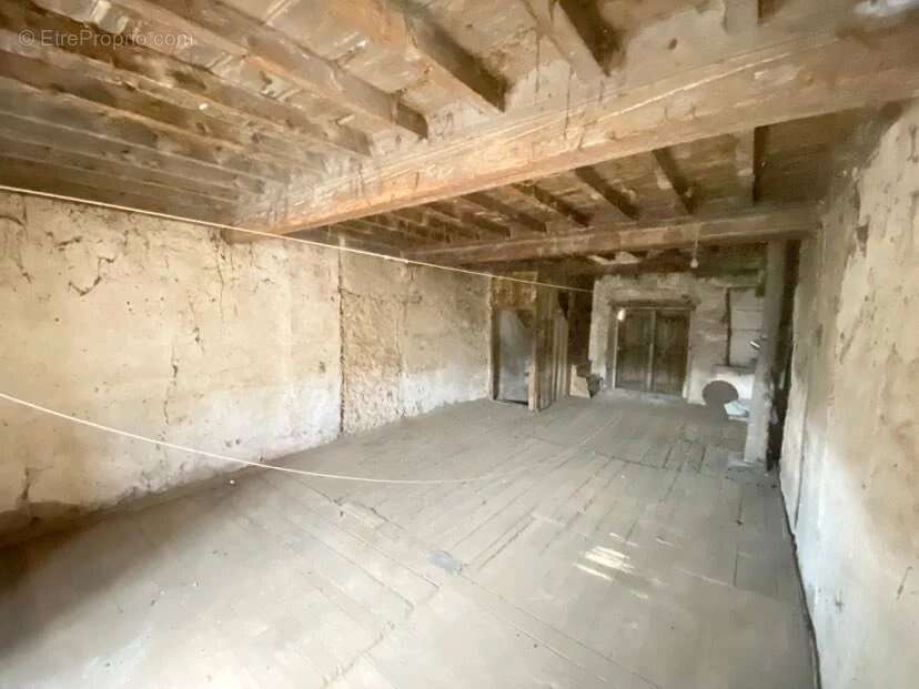 Maison à VILLENEUVE-MINERVOIS