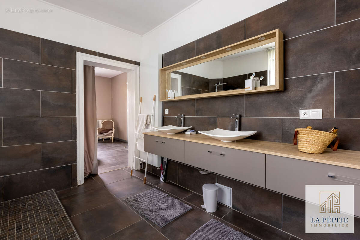 Maison à CONDE-SUR-L&#039;ESCAUT