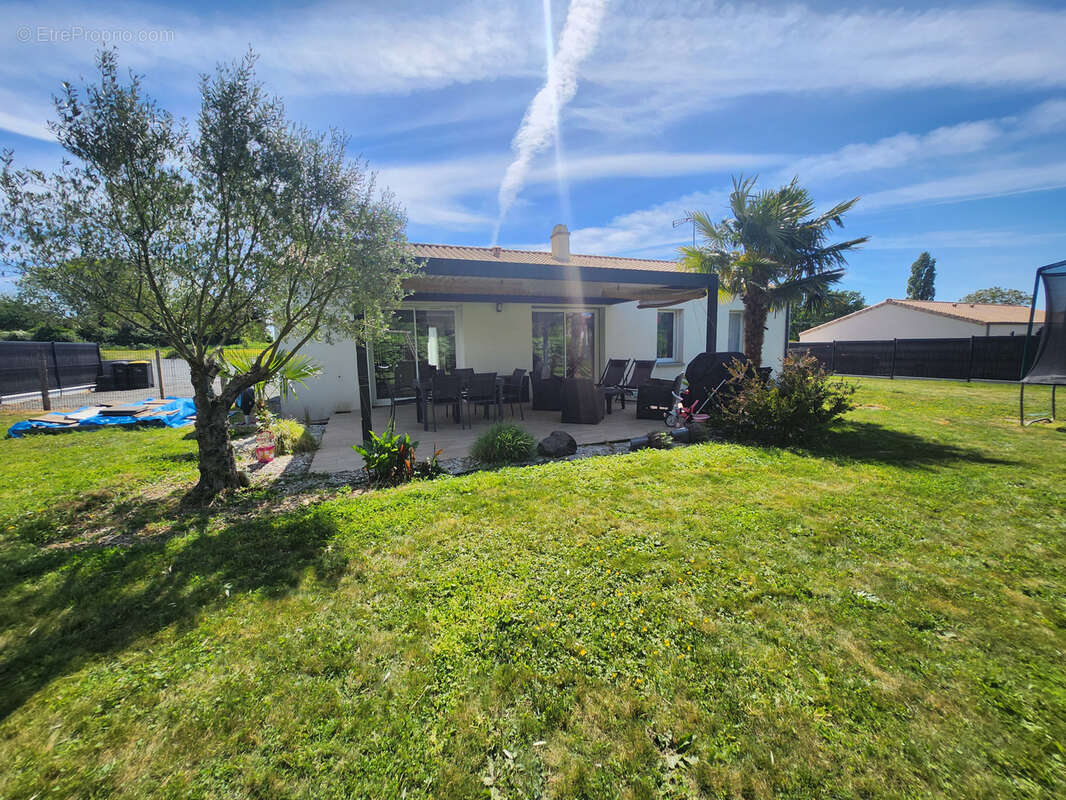Maison à POUILLE