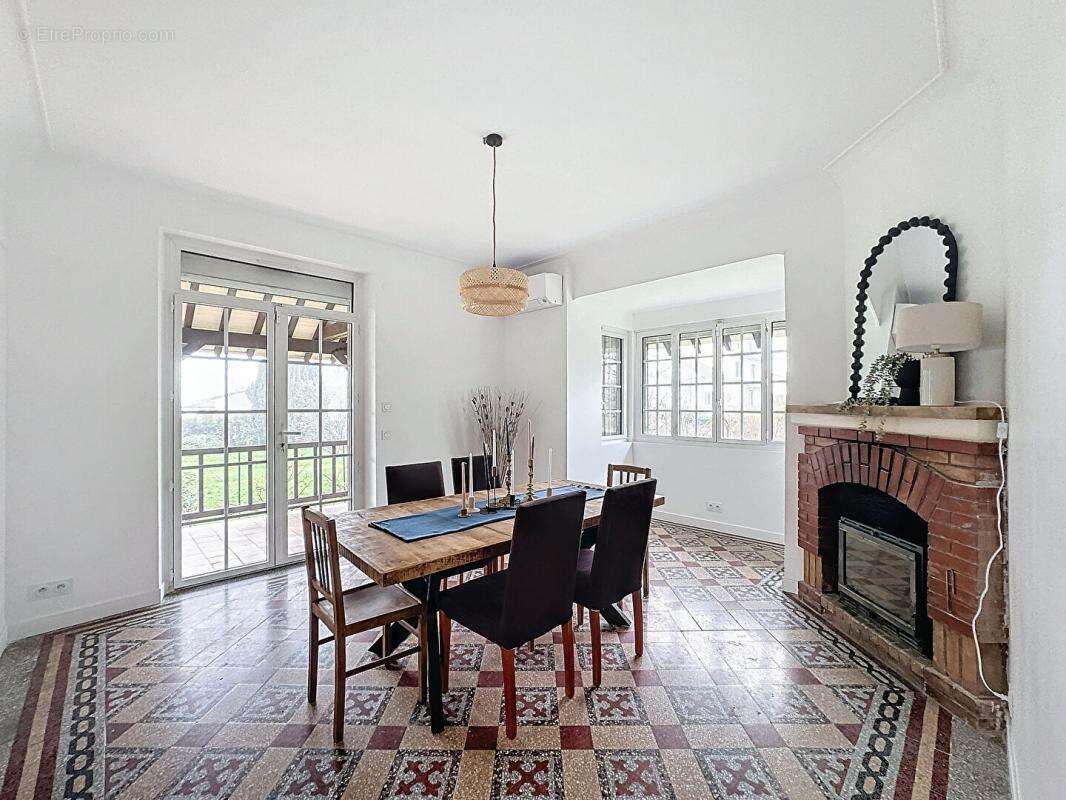 Maison à BOUSSY-SAINT-ANTOINE