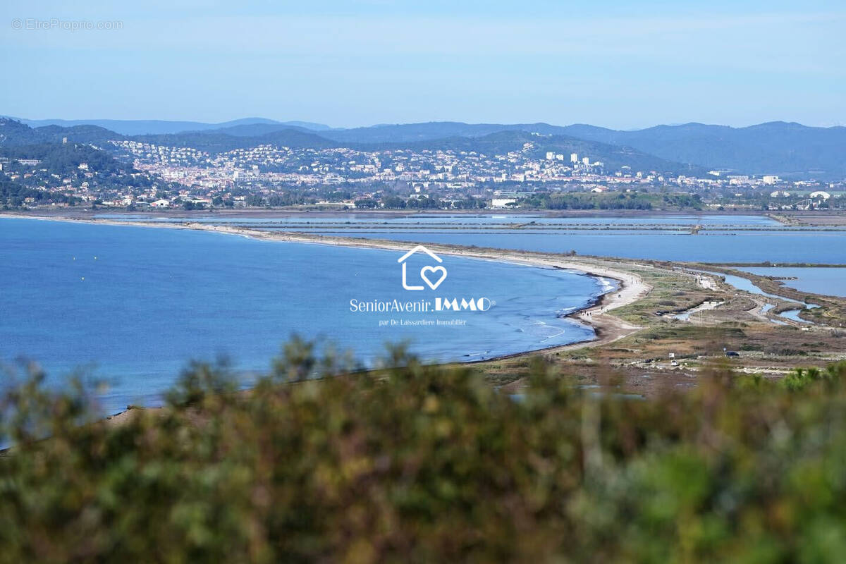 Appartement à HYERES