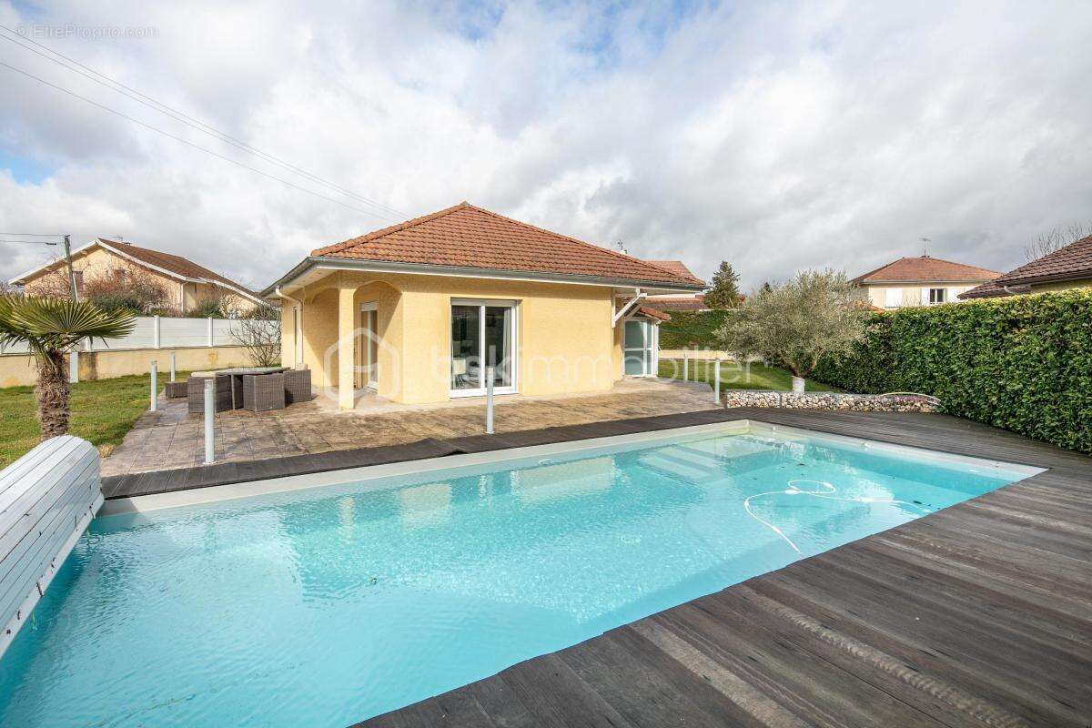 Maison à BEAUCROISSANT