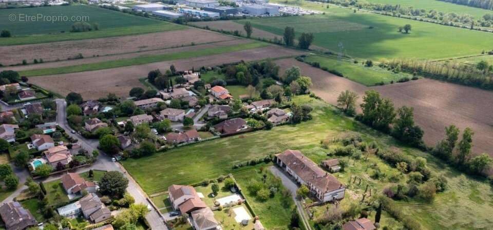 Terrain à LABEGE