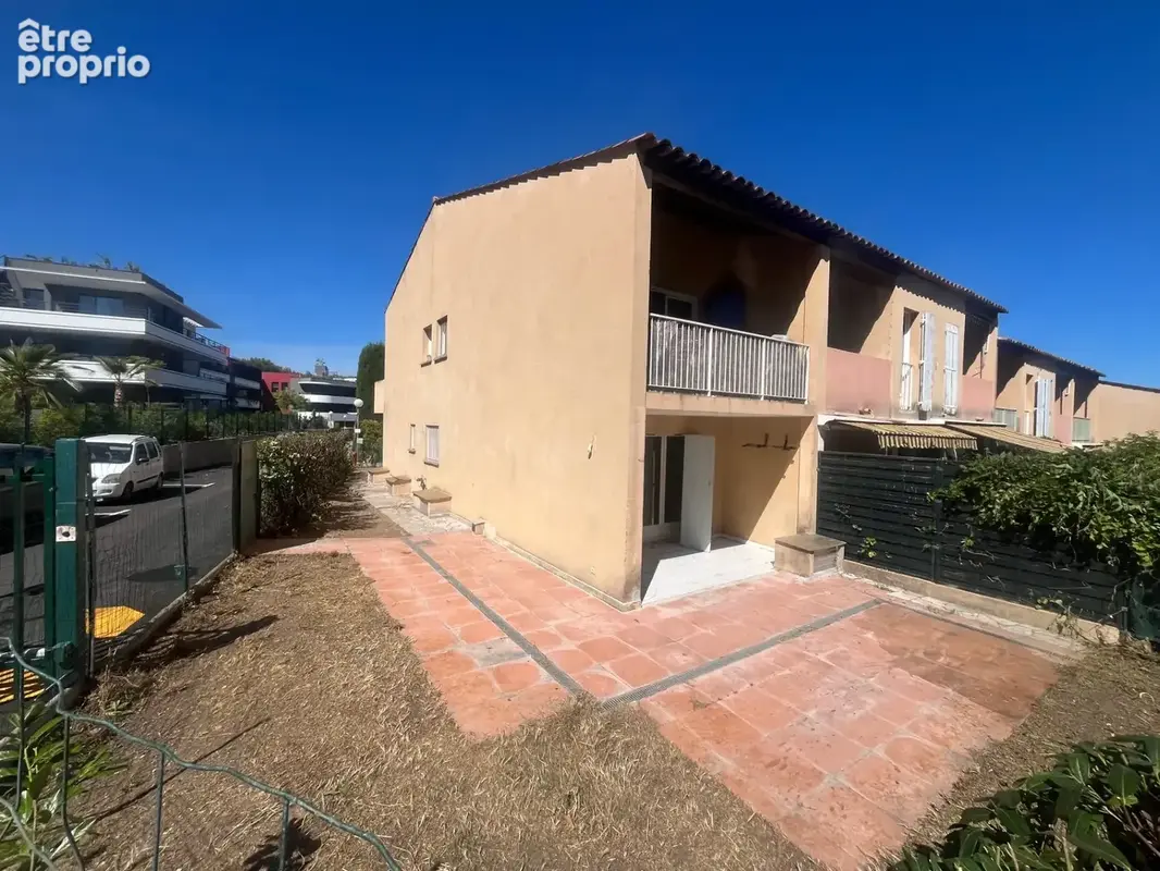 2 Pièces 42,5m2 avec sous sol aménagé 48m2 en Rez de Jardin 170m2 Garage en sous sol - photo 2