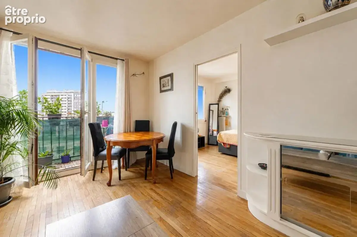 Paris 20 - gambetta - 4p etage eleve balcon vue degagee - photo 2