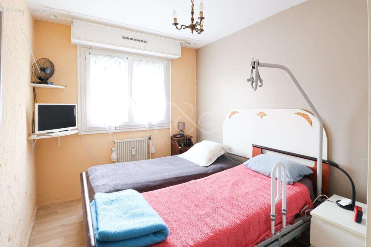 Appartement à LA MULATIERE