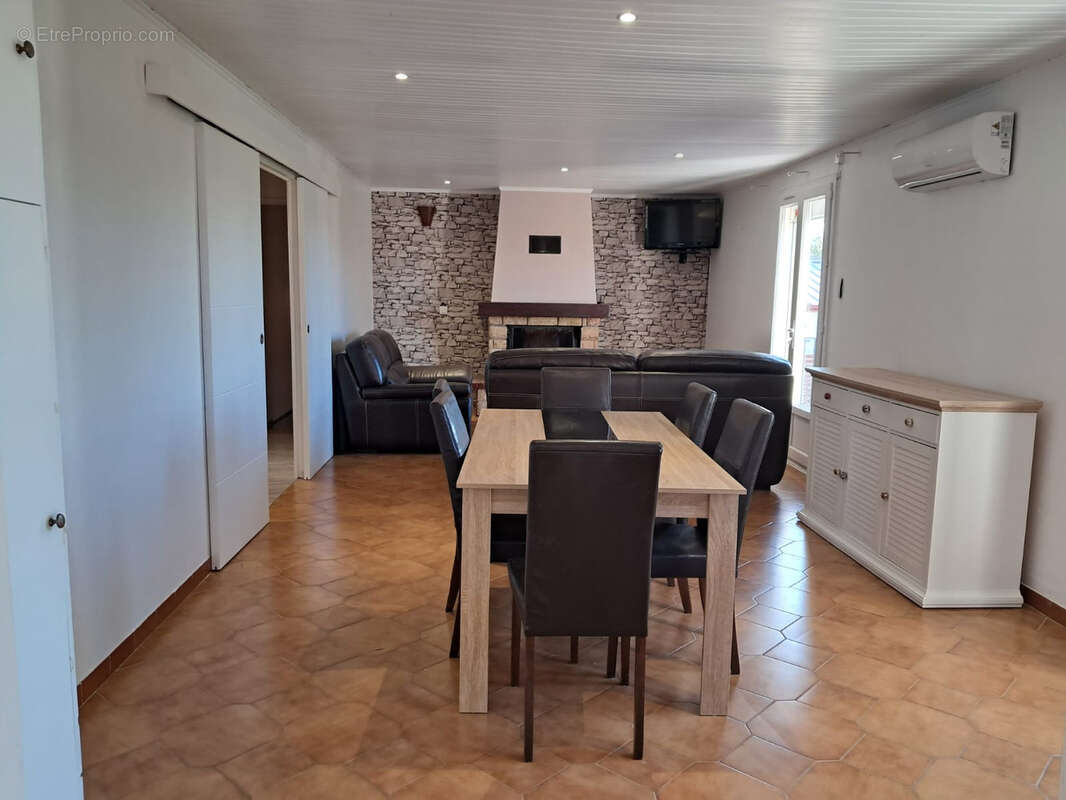 Maison à ESPONDEILHAN