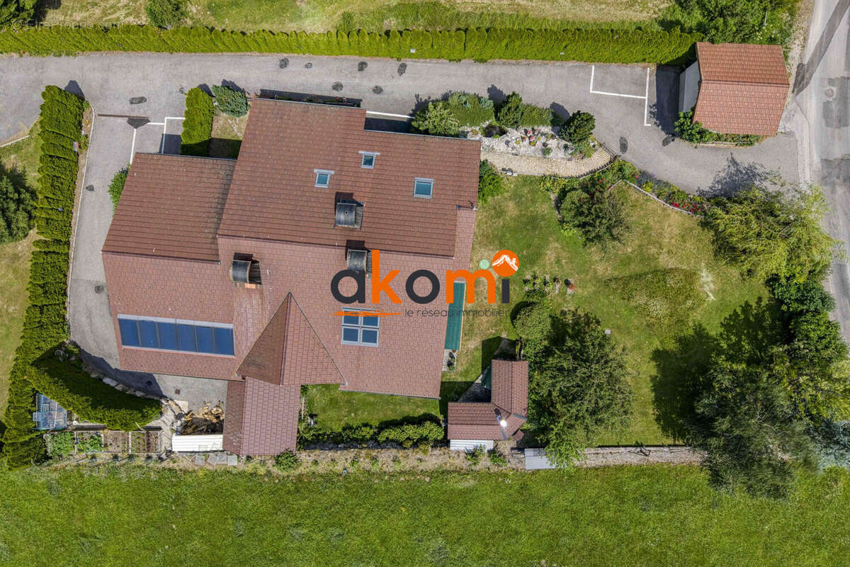 Maison 386 m² à Saint-Jean-De-Sixt  - photo 6