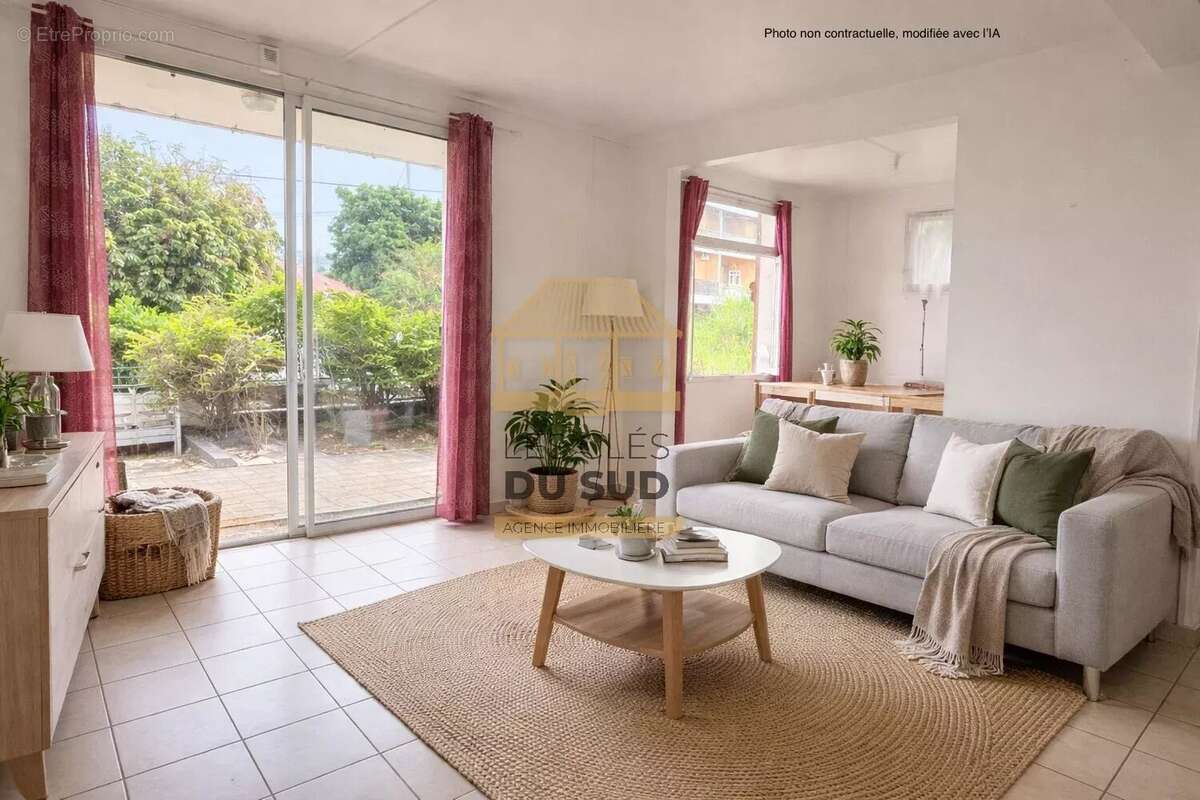 Maison T4/5 de plain pied à vendre sur la Rivière Saint Louis 97421 - photo 2