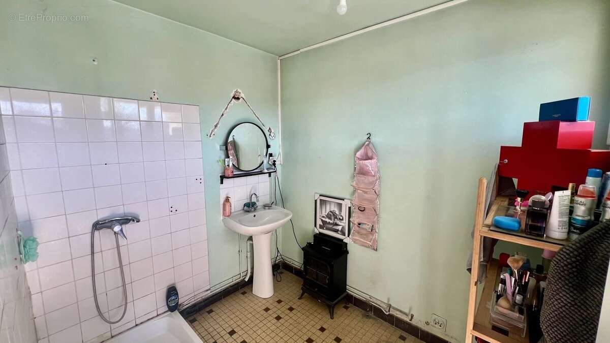 Maison à MONTREJEAU