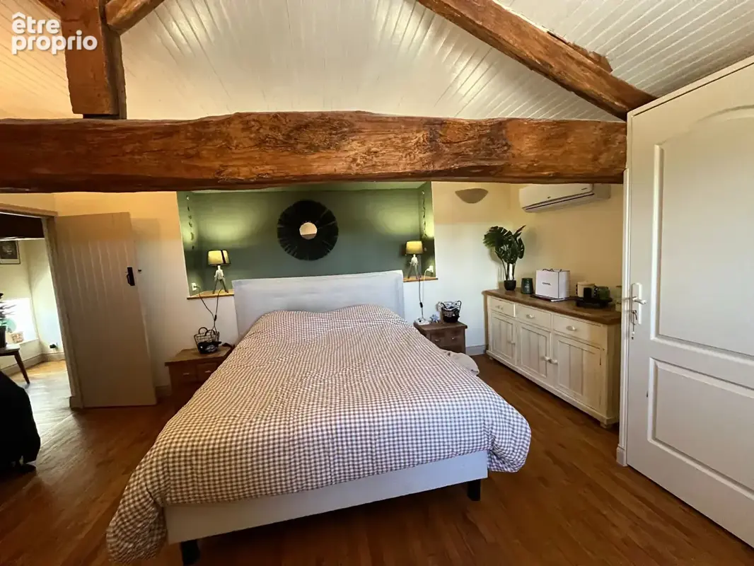 Charmante charentaise rénovée avec 4 chambres, piscine et vue dégagée - photo 10