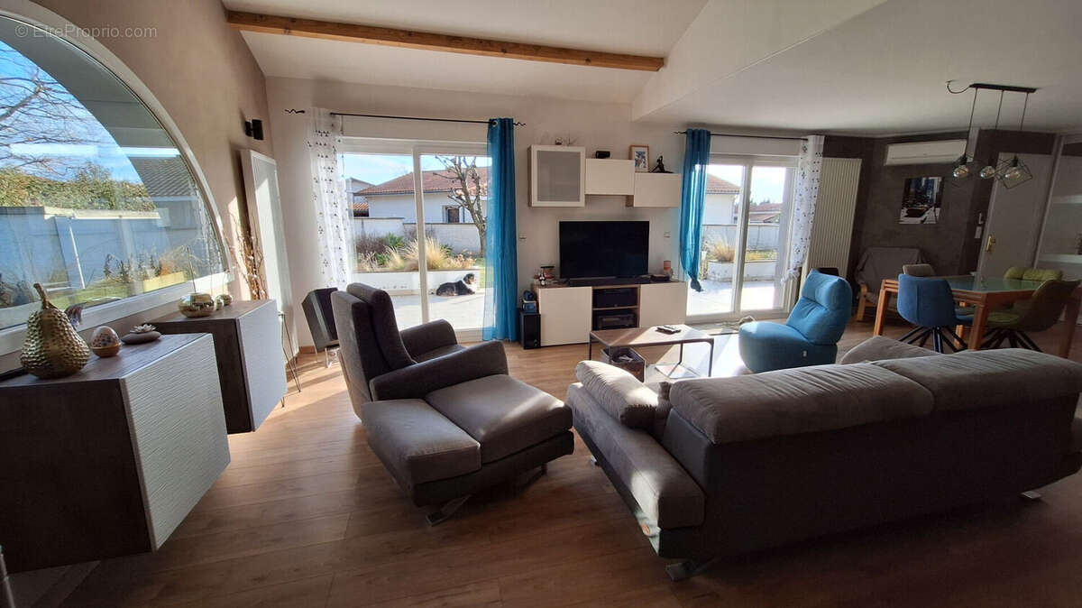 Maison à PONT-DU-CHATEAU