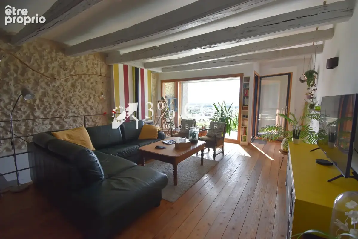 Maison exceptionnelle et atypique de 218 m2 à Dongermain - photo 2