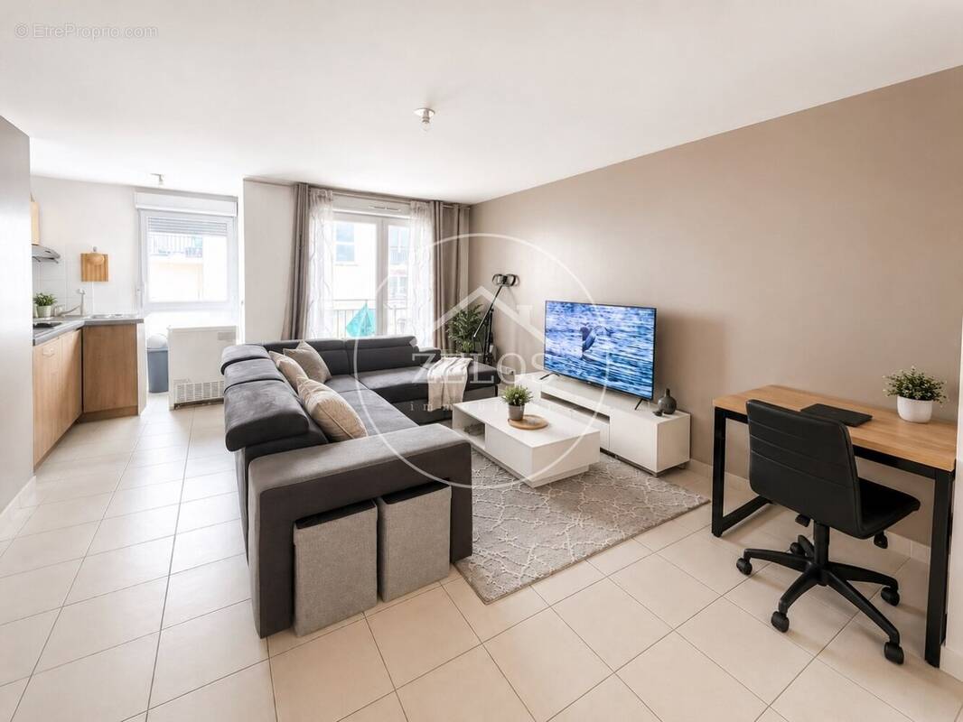 Appartement à CORBEIL-ESSONNES