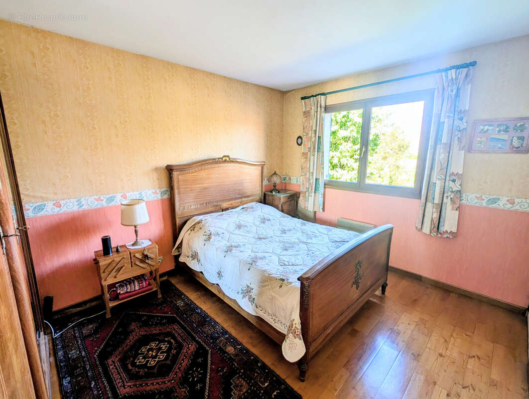 Maison à PARAY-VIEILLE-POSTE