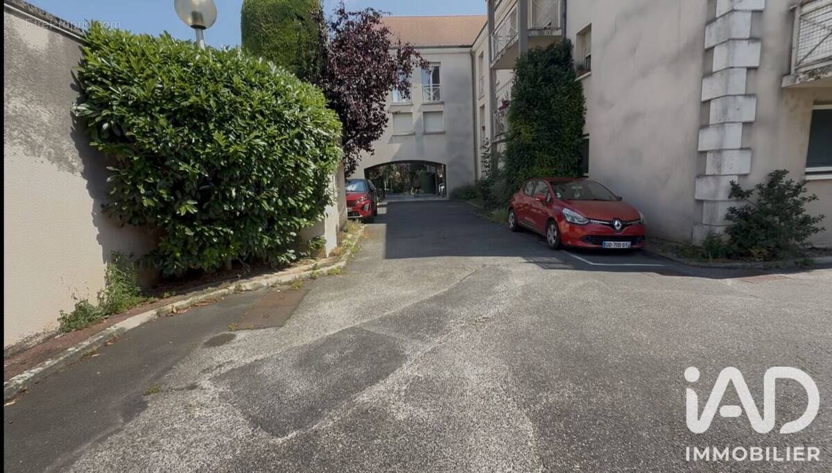 Photo 1 - Appartement à SAINT-FARGEAU-PONTHIERRY