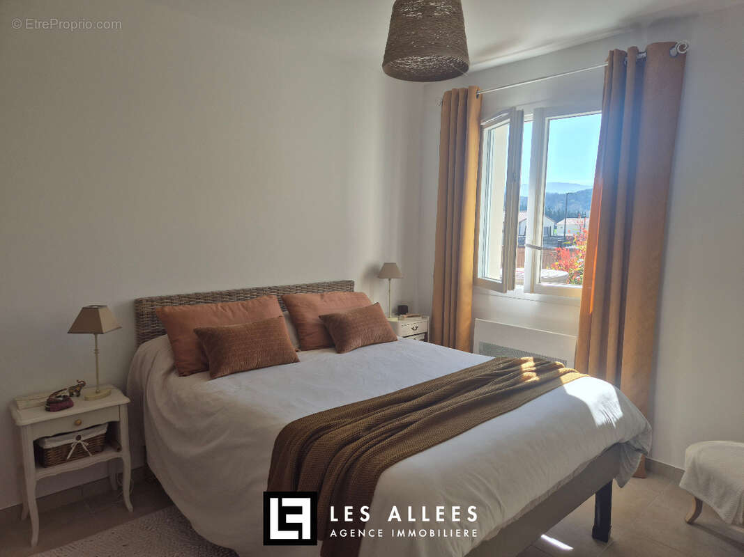 Maison à PUY-SAINT-MARTIN