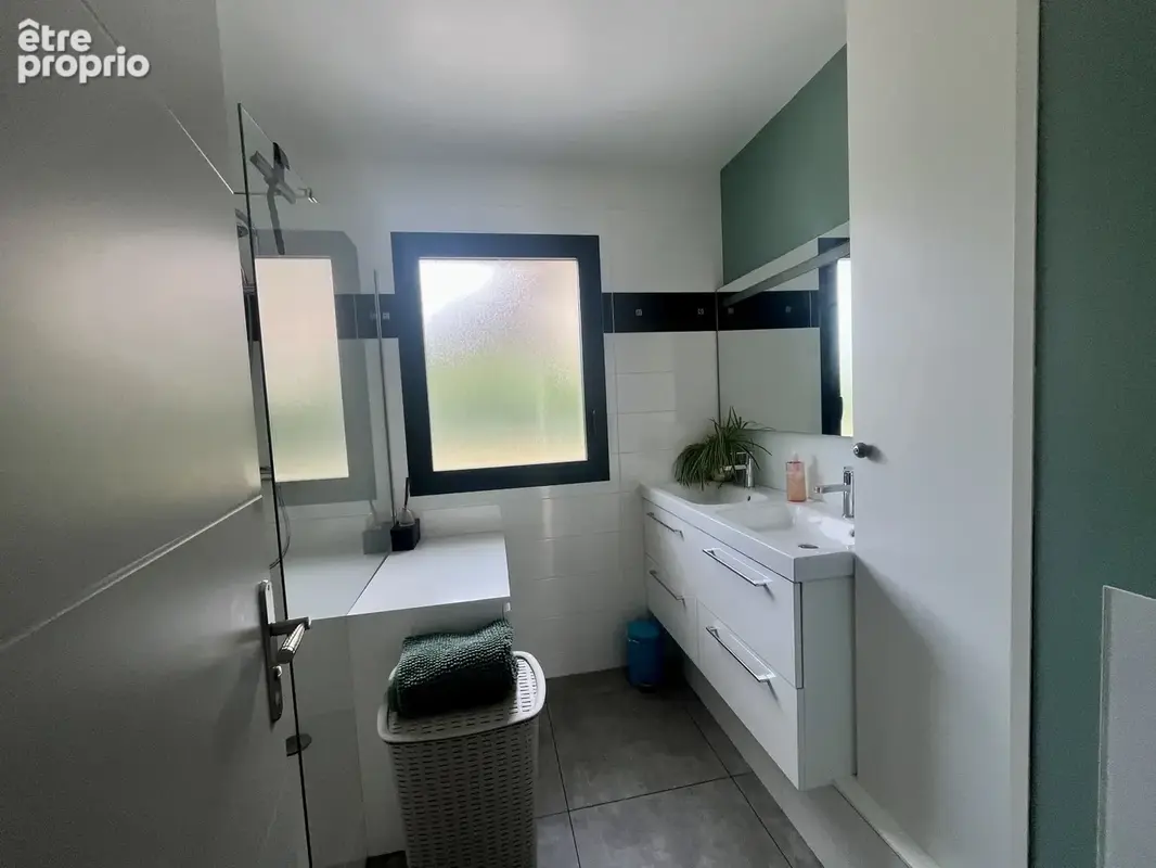 Coup de cœur   Élégante contemporaine de plain-pied avec piscine chauffée - photo 15