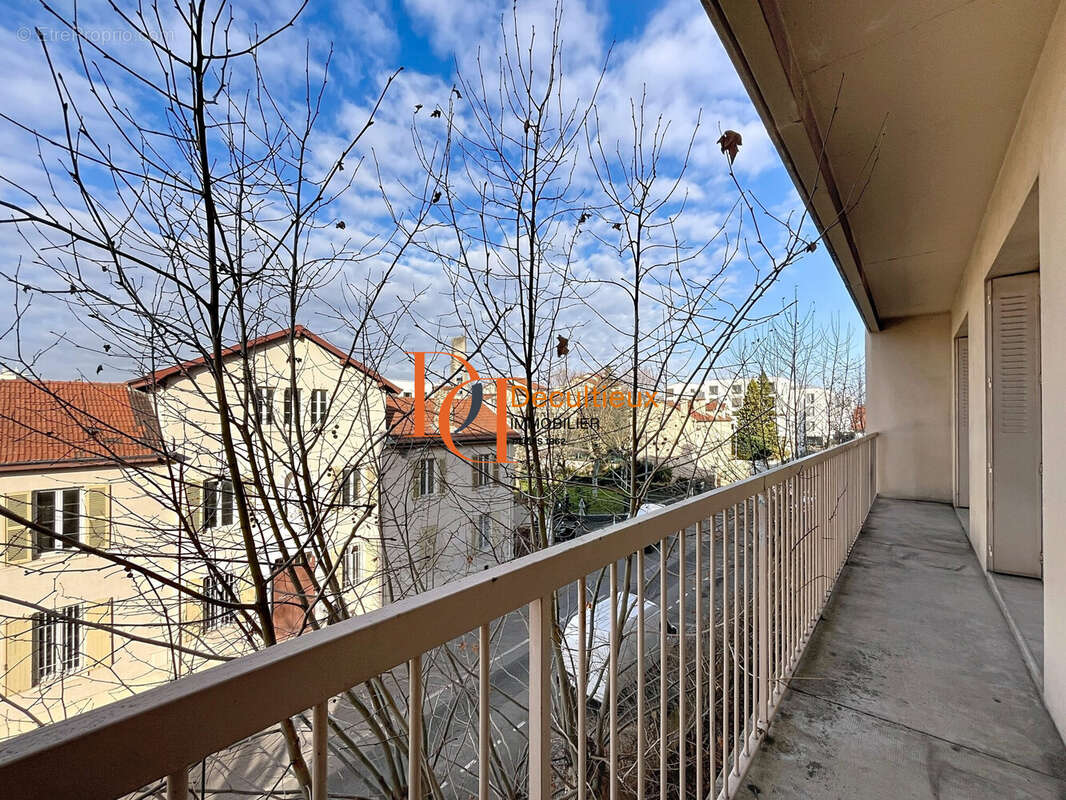 Appartement à LYON-8E