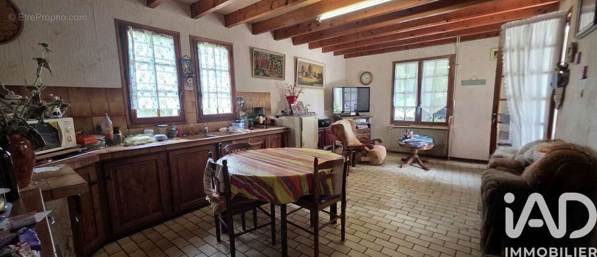 Photo 2 - Maison à LAROQUE-TIMBAUT