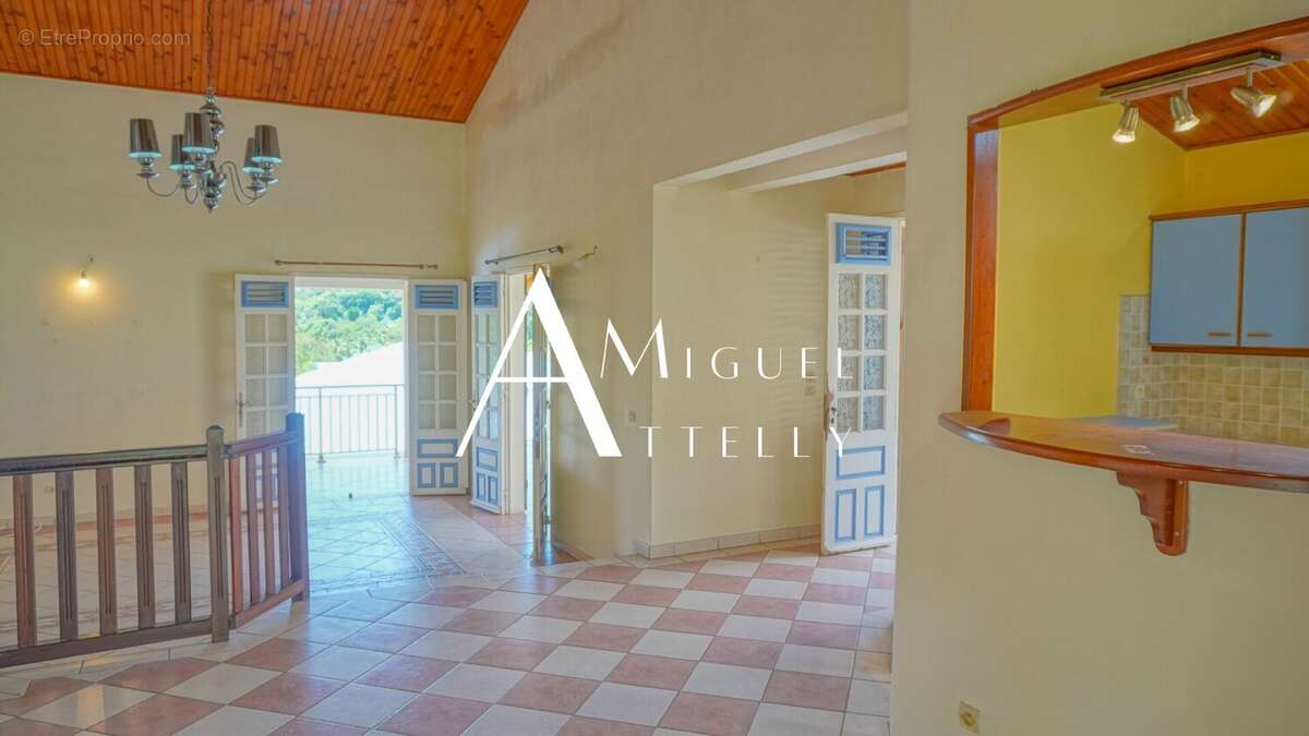 Maison à LE LAMENTIN