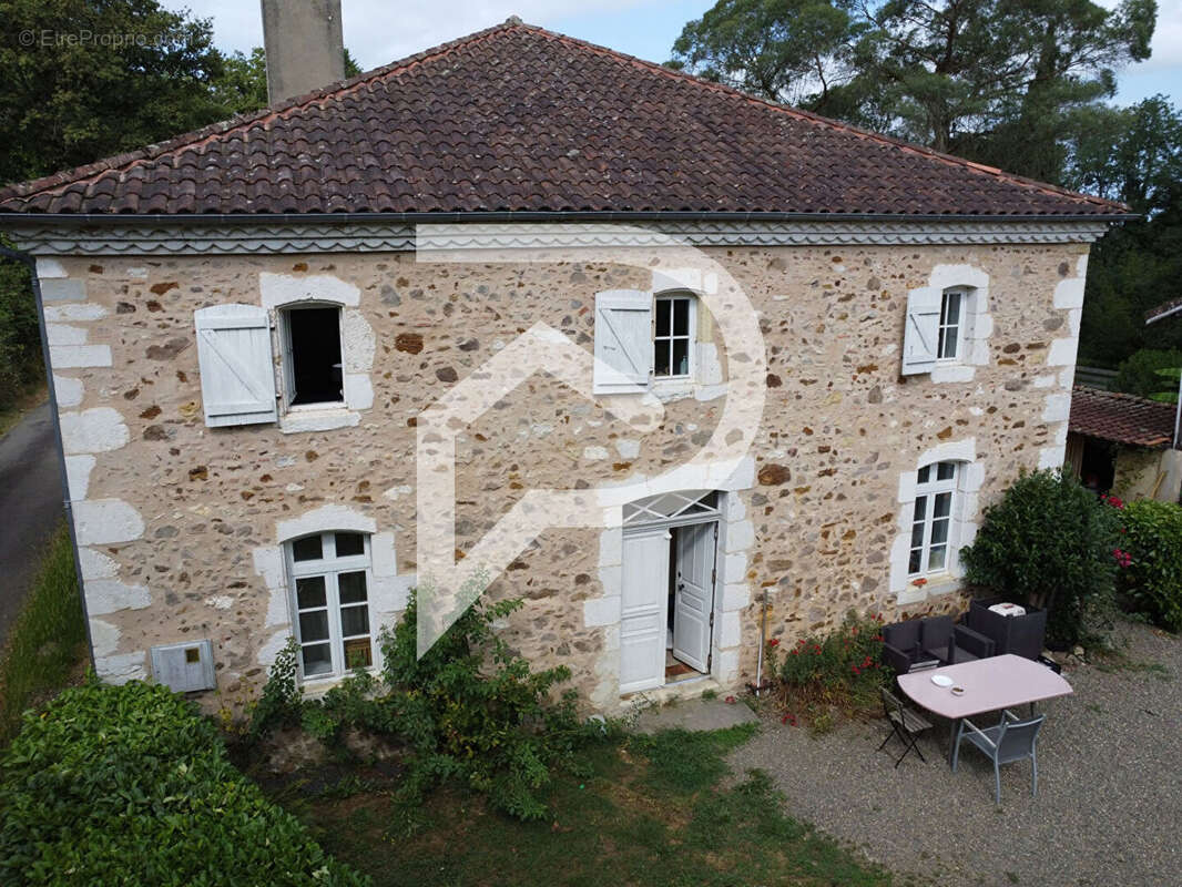 Maison à EUGENIE-LES-BAINS