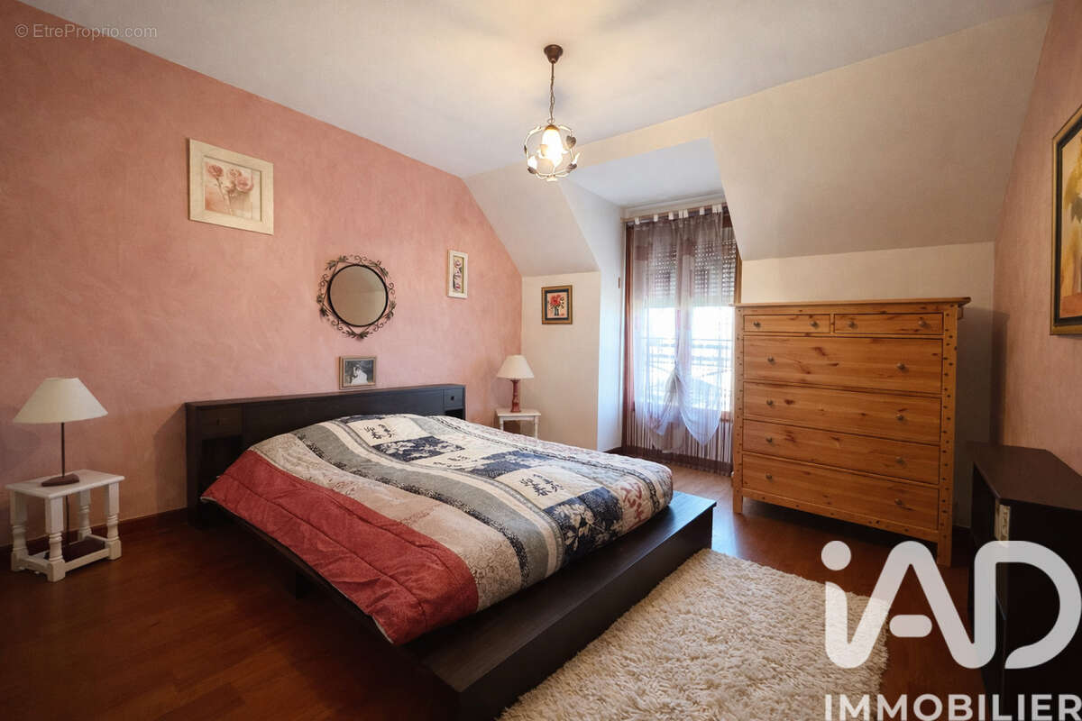 Photo 6 - Maison à GUIGNES