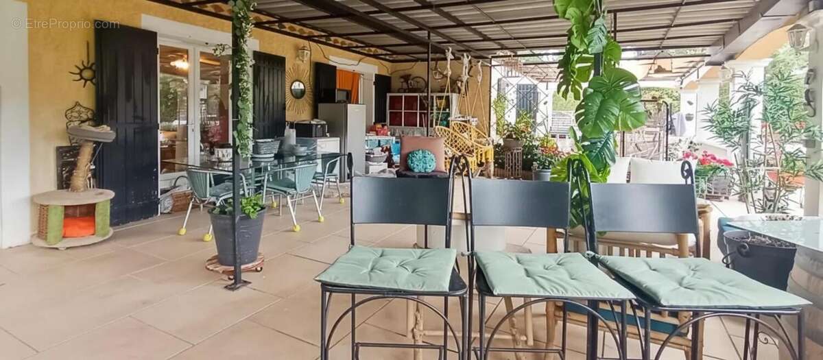 Maison de 7 pièces de 165 m² à Cabasse - photo 10