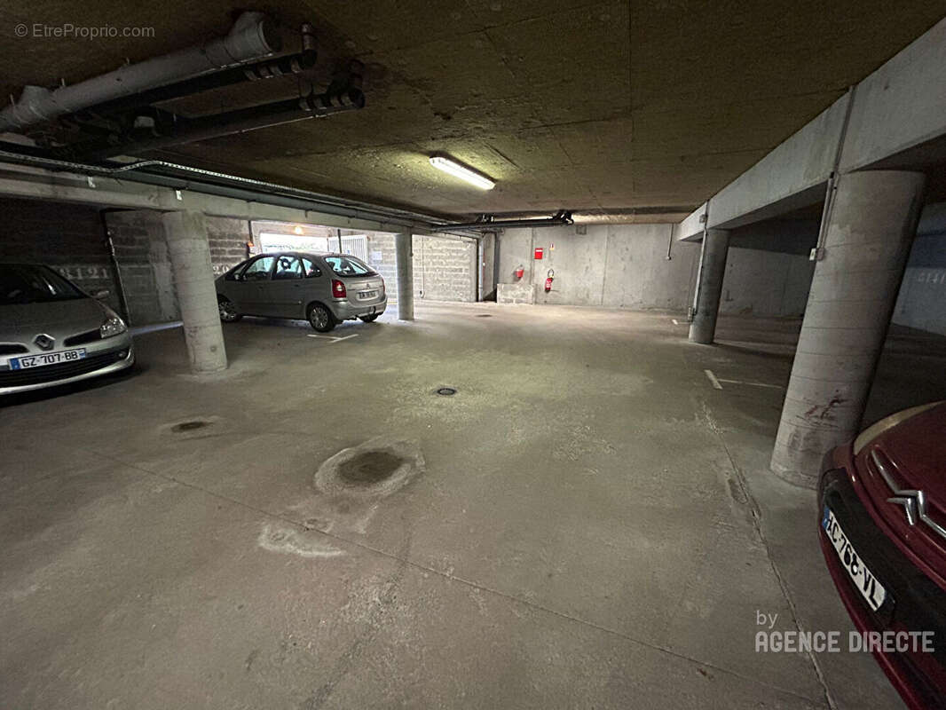 Appartement T2 34 m² - Quai de la Jonelière Nantes, exposé sud, parking en enfilade - photo 14
