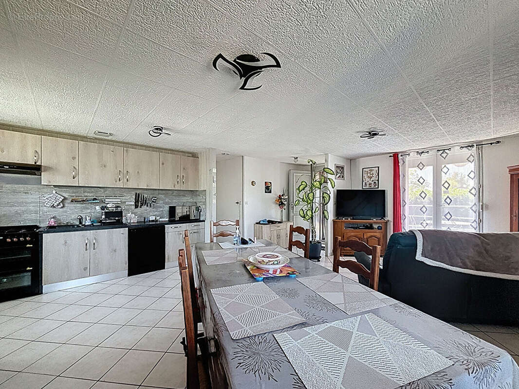 Maison à BLYES