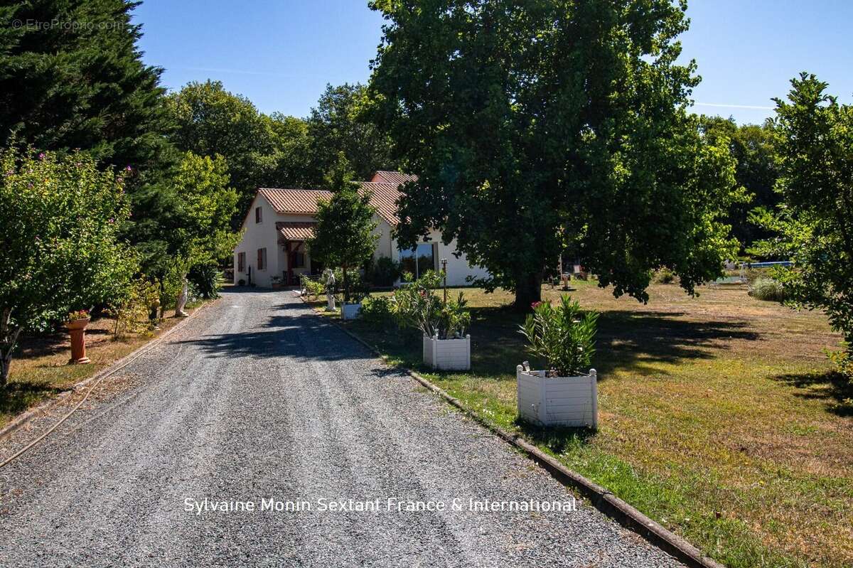 Maison à TOURTOIRAC