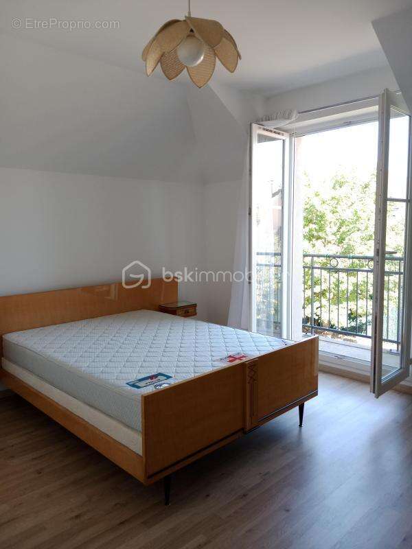 Maison à VIGNEUX-SUR-SEINE