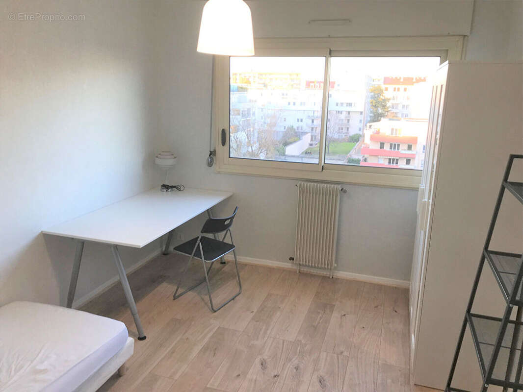 LYON 8 / Marius Berliet / Appartement Lyon 3 pièces 77 m2 - photo 4
