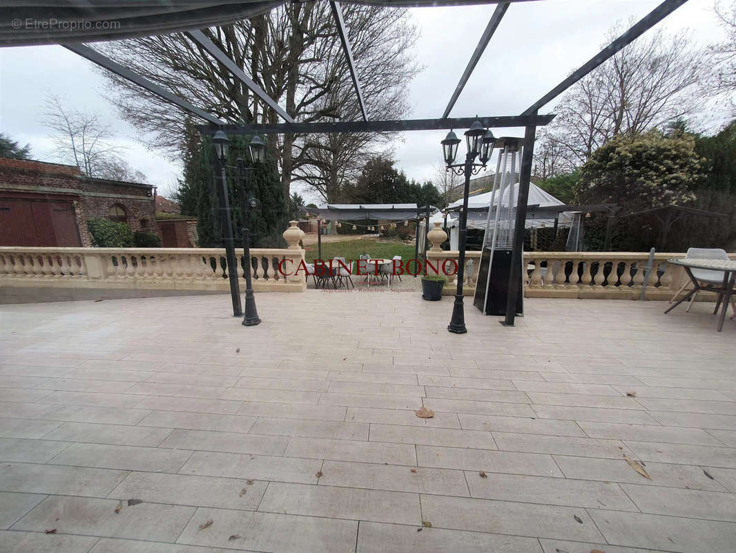 Autre à SAINT-QUENTIN