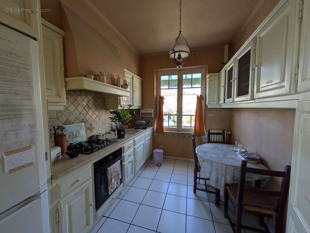 Maison à LA VALETTE-DU-VAR