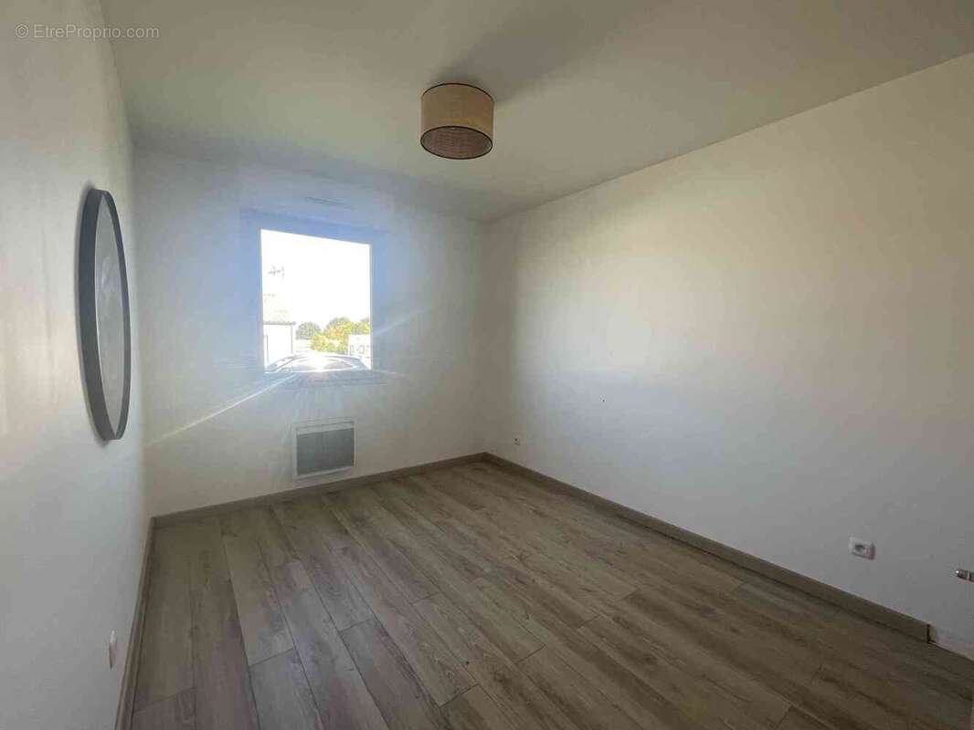 Maison à VENDRENNES