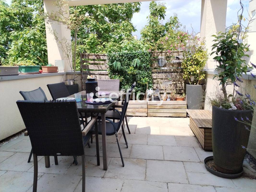 Appartement à MONTIGNY-LE-BRETONNEUX