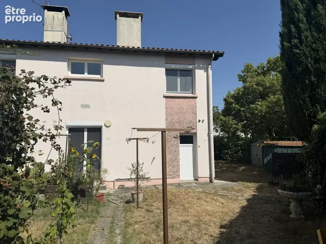 Maison T5 avec terrasses, abris jardin et garage sur un terrain de 440m2 - photo 7
