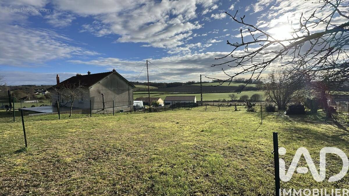 Photo 1 - Terrain à OYRE