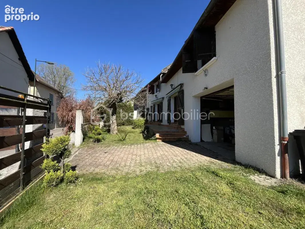Maison de 130m2  - 25m2 de Garage - Jardin arboré - photo 2