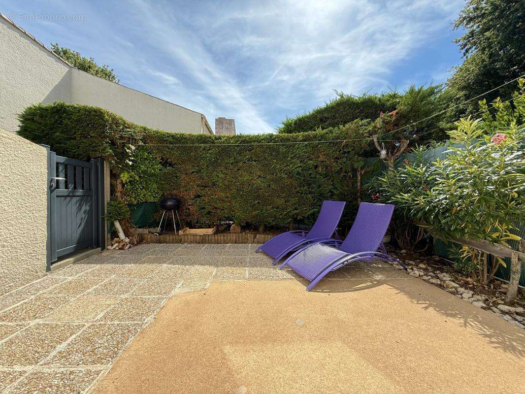 Appartement à VAUX-SUR-MER