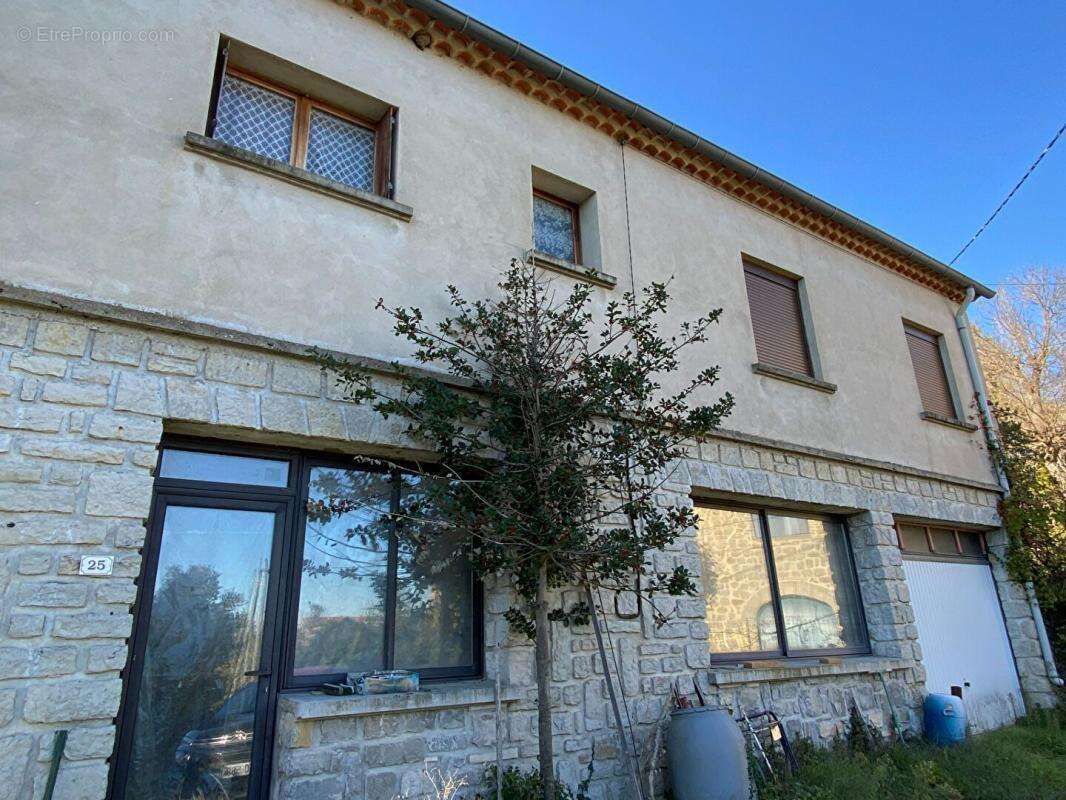 Maison à SAINT-PAUL-LE-JEUNE