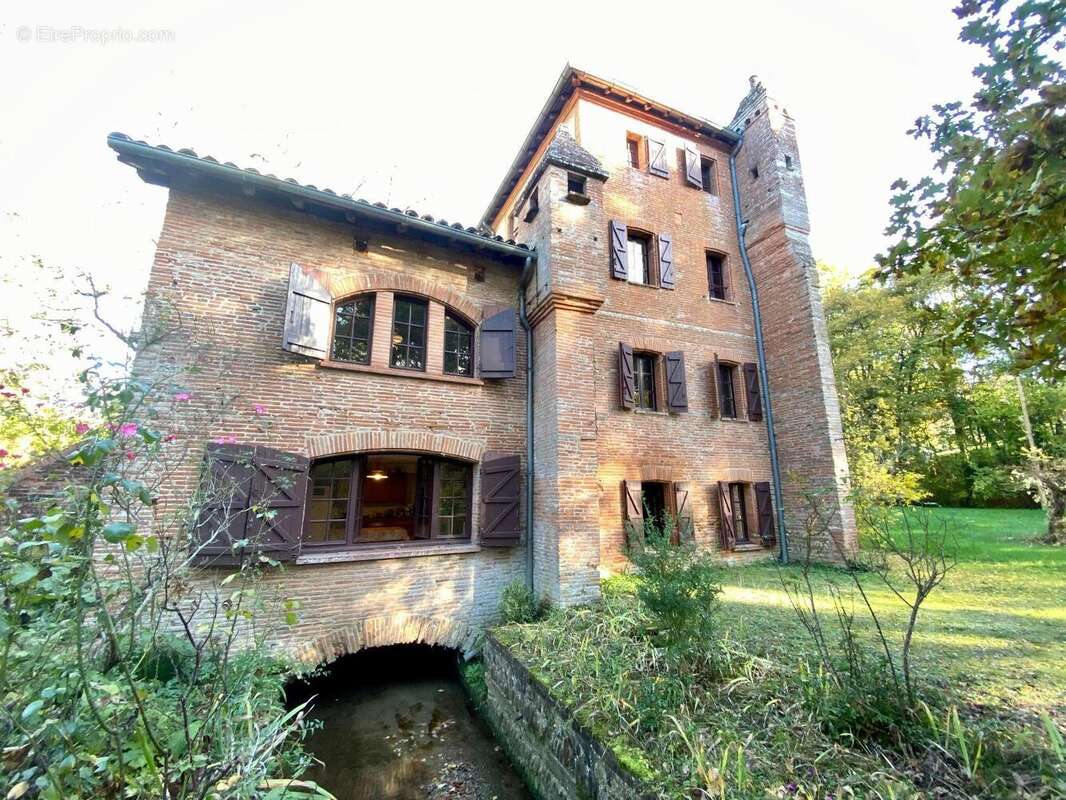   - Maison à MONTASTRUC-LA-CONSEILLERE