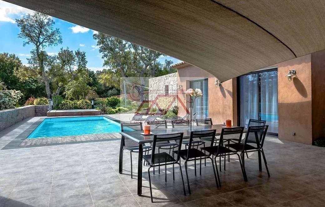 Maison à PORTO-VECCHIO