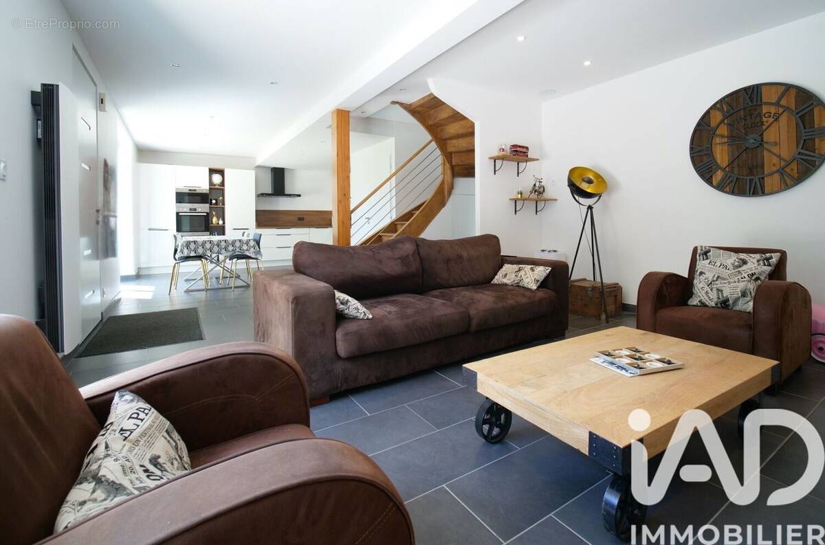Photo 1 - Maison à LOCOAL-MENDON