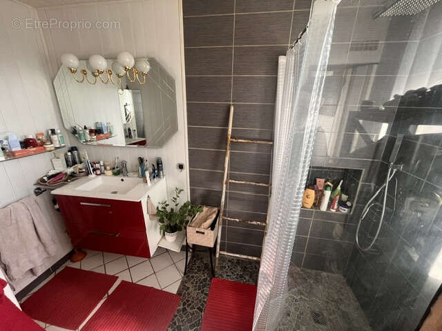 Maison  - terrain - dependances - photo 5