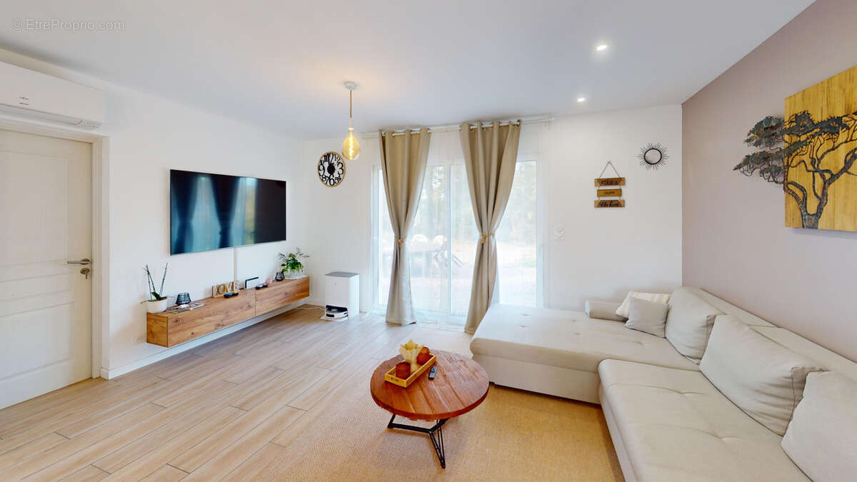 Maison à LASGRAISSES