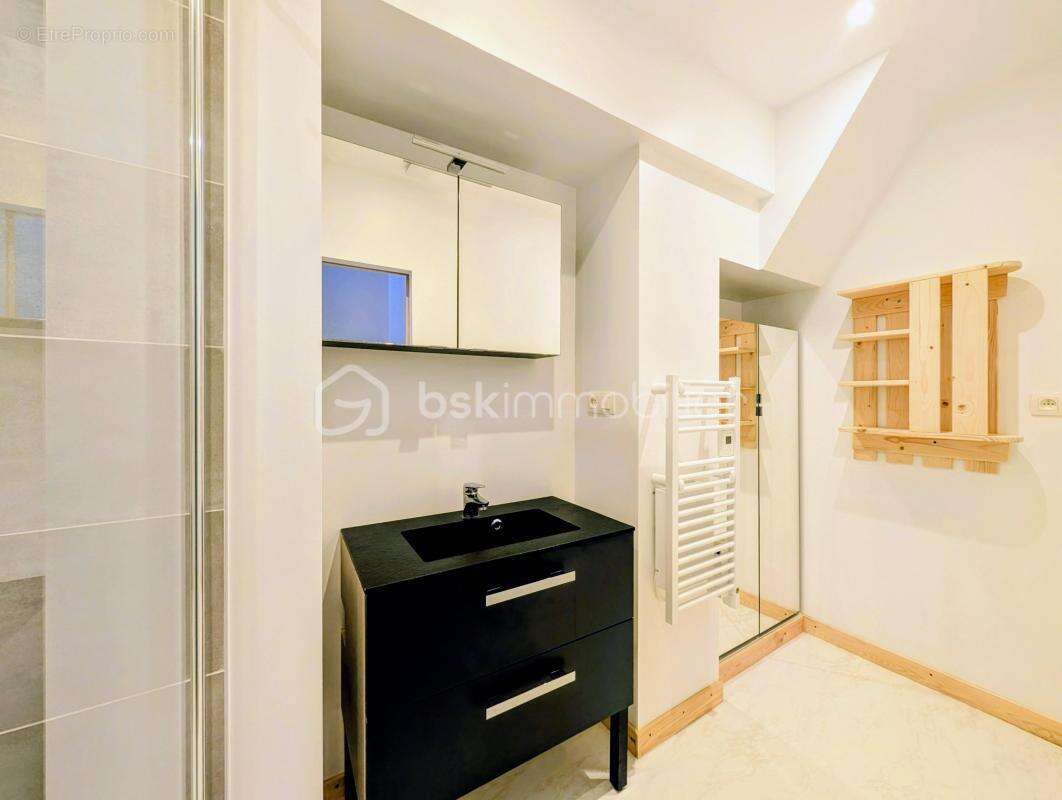Appartement --- t2 --- renove --- terrasse --- cave --- entree independante - photo 11