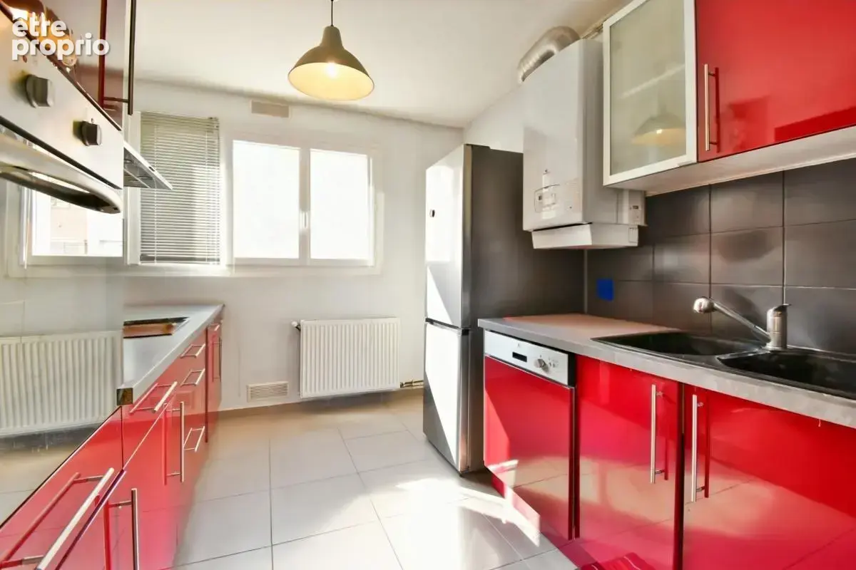 Valence - T3 de 55 m² - parking et cave - photo 3